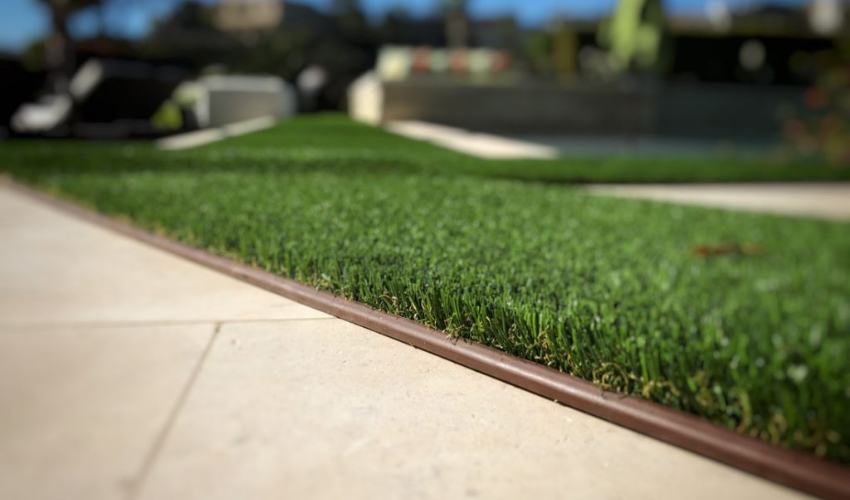 Border Installation Around The Grass