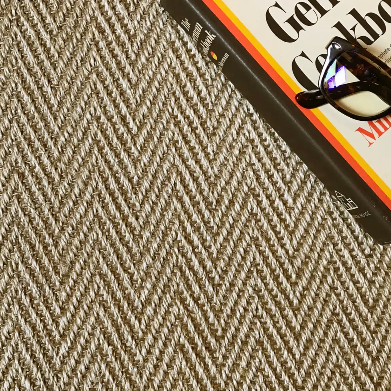 Vashon Herringbone Sisal Carpet – Elegant & Durable - Image 4