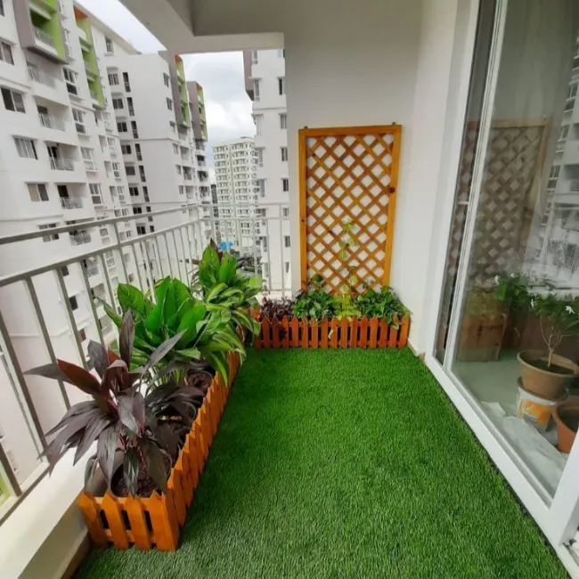balcony artificial grass with plants dubai