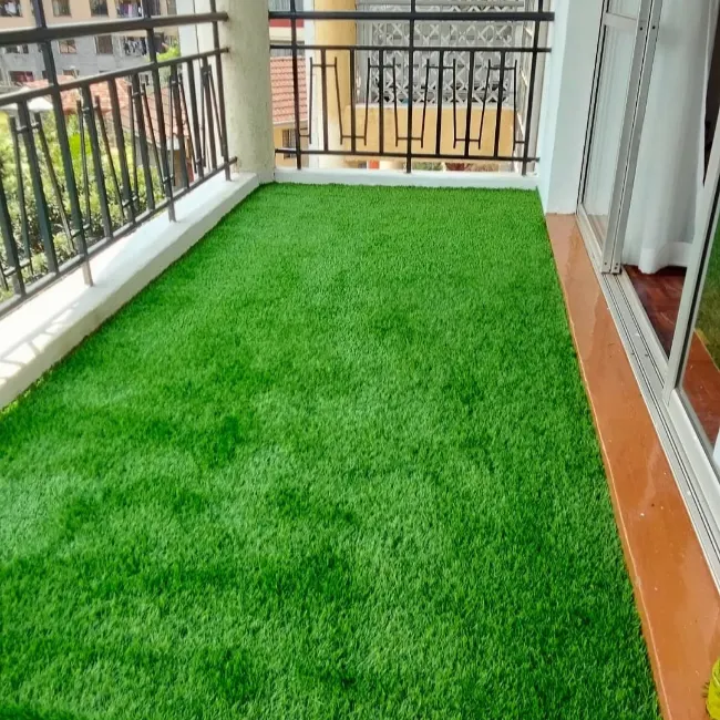 green artificial turf balcony dubai