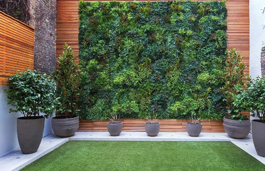 Artificial grass Install on Outdoor Wall