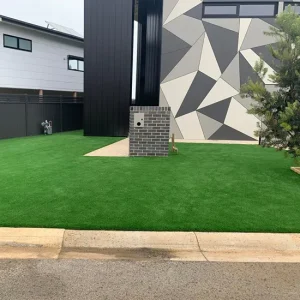 Meadow 42mm Artificial Grass