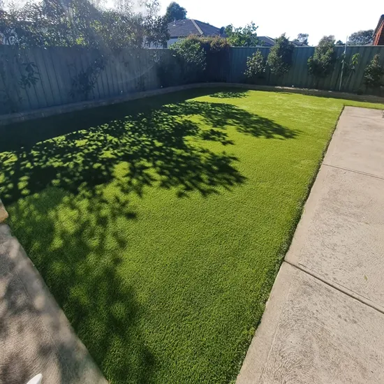 Plush 40mm Synthetic Grass - Image 2